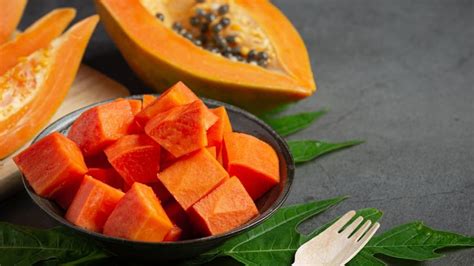 Papaya And Weight Loss: 5 Benefits Of This All-Rounder Fruit That Can Help You Build A Fit And ...