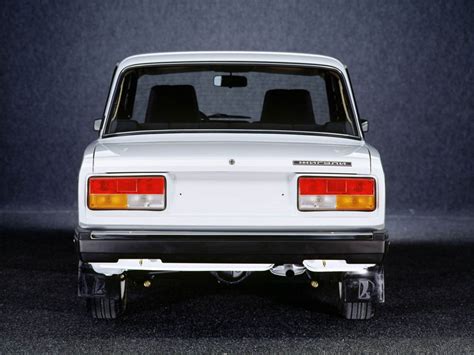 LADA 2107 1982 - 2012 Sedan :: OUTSTANDING CARS