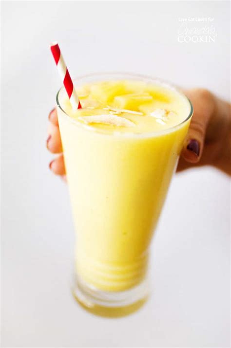 Pina Colada Smoothie: tropical, creamy, & sweet Pina Colada Smoothies!