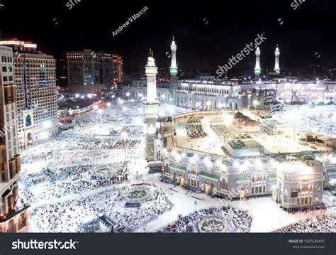 204 Mecca Long View Images, Stock Photos & Vectors | Shutterstock