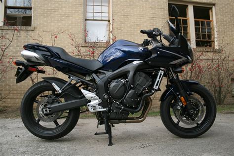 Review of Yamaha FZS 600 Fazer 2002: pictures, live photos & description Yamaha FZS 600 Fazer ...