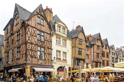 15 Best Things to Do in Tours (France) - The Crazy Tourist