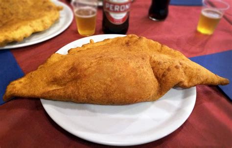 Panzerotti In Pizzeria Di Cosimo | TasteAtlas | Recommended authentic restaurants