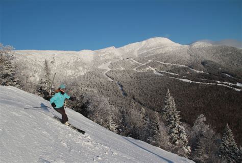 Stowe Vermont skiing | TheLuxuryVacationGuide