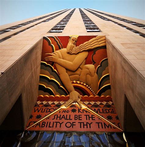 Art Deco Motif Above Rockefeller Centre Entrance | Arkitektur, Konst, Tema