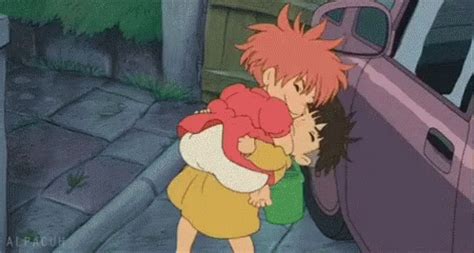 Ponyo Sosuke GIF - Ponyo Sosuke Hug - Descobrir e Compartilhar GIFs