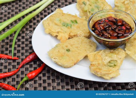 Tempe Mendoan, Indonesian Cuisine Stock Image - Image of horizontal, chili: 83296727