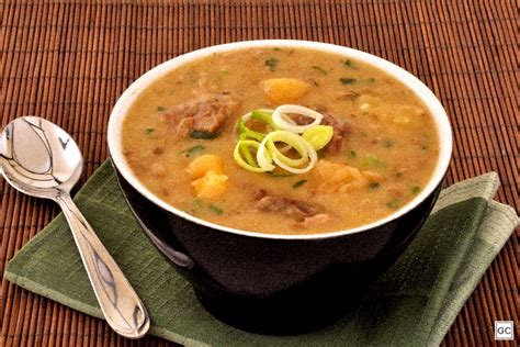 Caldo de vaca atolada - Guia da Cozinha