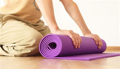 Steps to Choosing the Right Yoga Mat - 3Steps