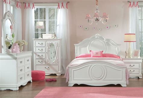 Traditional White 4 Piece Twin Bedroom Set - Jessica | RC Willey ...