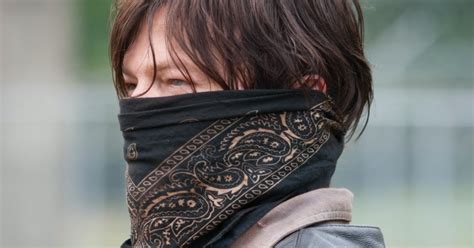 The Walking Dead Universe Urges Fans to "Wear a Mask" With New ...