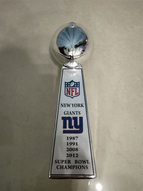 New York Giants Super Bowl Championship VINCE LOMBARDI Trophy 24cm Nice Gift