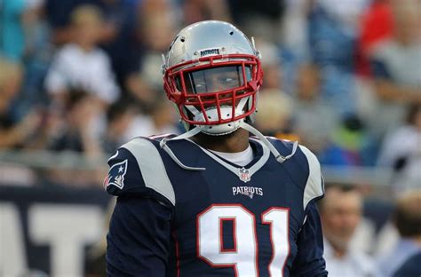 Jamie Collins "surprised" to be back with Pats, but ready to work