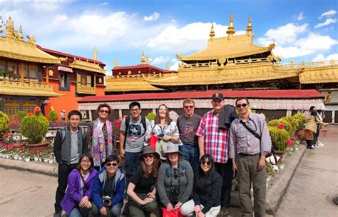 Tibet Monastery Tour: spiritual monastery tours