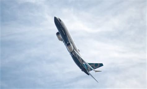 Why Did the Boeing 737 MAX Crash in 2018 and 2019? - Planenerd