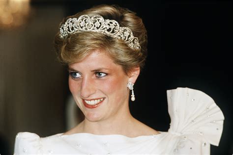 Princess Diana's Tiara Rarely Seen Since Her Death to Go on Jubilee Display - Newsweek