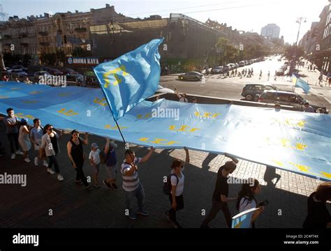 Crimean tatars flag day celebration hi-res stock photography and images ...