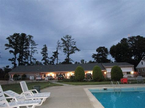 SOUTHSIDE MOTEL & MARINA (Tappahannock, VA) - foto's en reviews - Tripadvisor