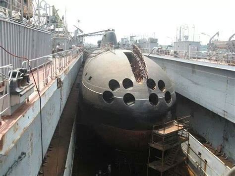 INS Chakra under construction in Russia () : r/MilitaryFans