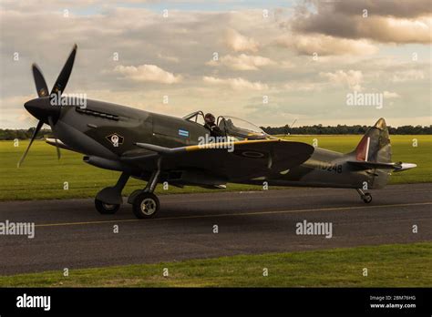 Spitfire at Duxford Imperial war Museum airfield Stock Photo - Alamy