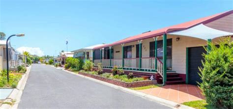 Over 50's Living Gold Coast, QLD - Lifestyle Retirement Villages | Hometown Australia