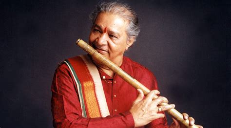 Pandit Hariprasad Chaurasia: the greatest living master of the north Indian bamboo flute | Folk ...