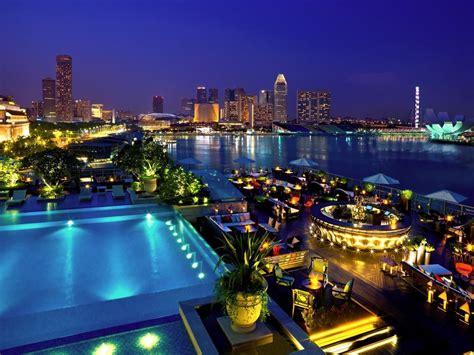 The Fullerton Bay Hotel Singapore — TRUE 5 STARS