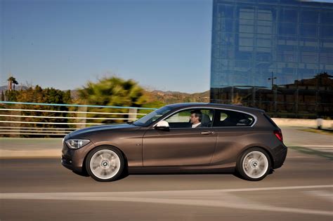 2013 BMW 1-Series 3-Door | Top Speed