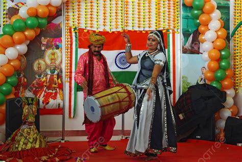 Dancers Of Classical Traditional Indian Dance Bollywood Background Bharat Photo And Picture For ...