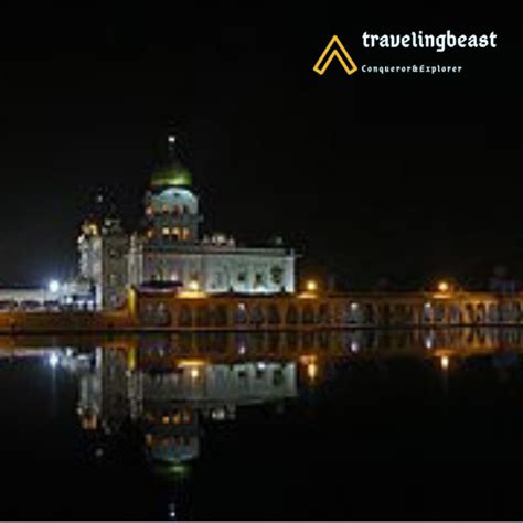 A Visit to Bangla Sahib Gurudwara, Delhi | Traveling Beast