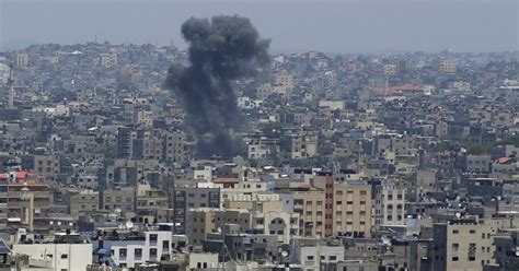 Israel launches deadly airstrikes in Gaza for second day