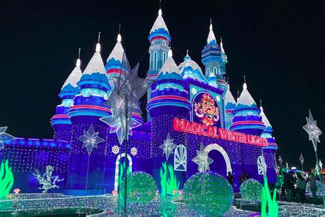 The Massive Magical Winter Lights Spectacle Returns To Houston For Holiday Season