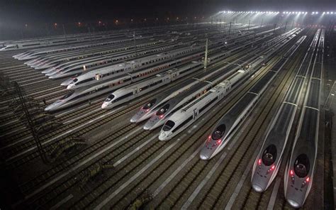 China Has a New High-speed Bullet Train - and There's No One Driving It