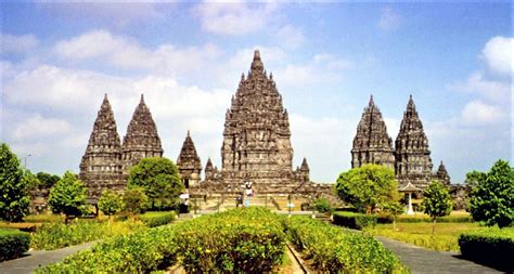 Joyful Indonesia: Prambanan Temple (Indonesia Cultural Temple)