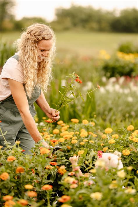 Pick Your Own Flowers — Beezie's Blooms