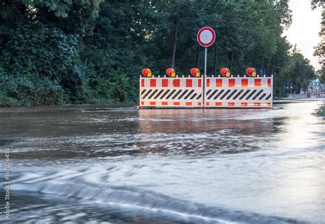 Folgen des Klimawandels: Hochwasser Stock Photo | Adobe Stock