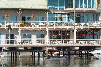 BLUFFERS RESTAURANT - waterfront in scarborough bluffs | Scarborough ...