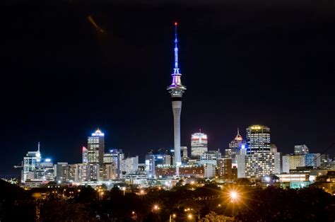 All About The Famous Places: Auckland Sky Tower