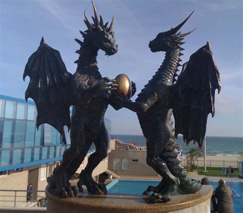 Arte para los Amigos: Dragones del mundo: esculturas monumentales