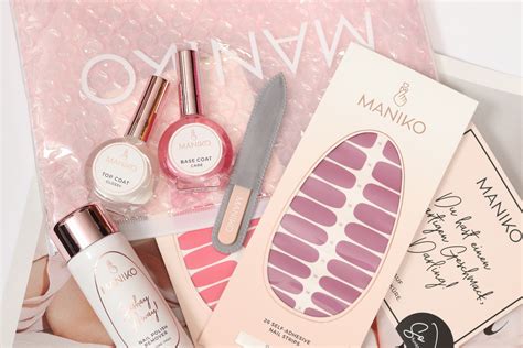 MacKarrie Beauty Style Blog: MANIKO Nails im Test - Nagellackstreifen ...