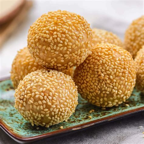 Buchi with Lotus Cream Filling 24pcs – TippyMart