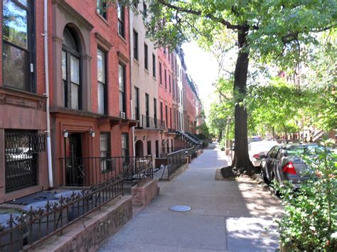 Find your place in NYC: Brooklyn Heights Historic District Apartment