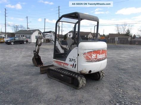 Bobcat 325 Mini Excavator