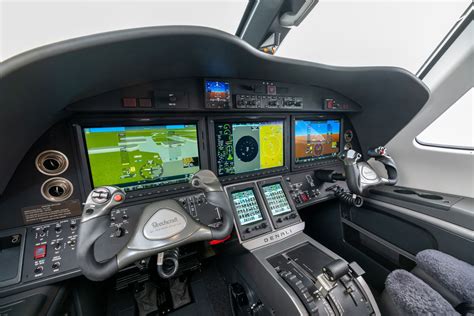 Expected to be certified By 2025 , Beechcraft Denali single-engine ...