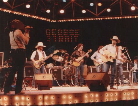 George Strait and Ace In The Hole Band performing, 1984 | George strait ...