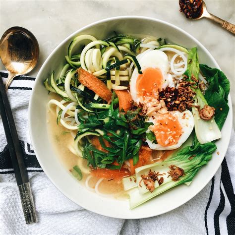 QUICK VEGETARIAN MISO RAMEN | The Healthy Hunter