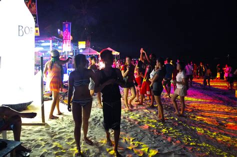 9 Best Nightlife in Boracay - What to Do & Where to Go at Night on Boracay Island