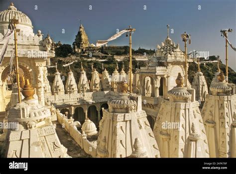 Jain temple complex on Shatrunjaya Hill, Palitana Stock Photo - Alamy