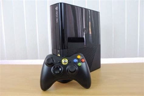 Xbox 360 Super Slim 250gb de Memoria Kinect e 1 Contole | Console de ...