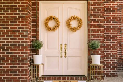 Front Door Colors That Go With Red Brick - Paint Color Ideas